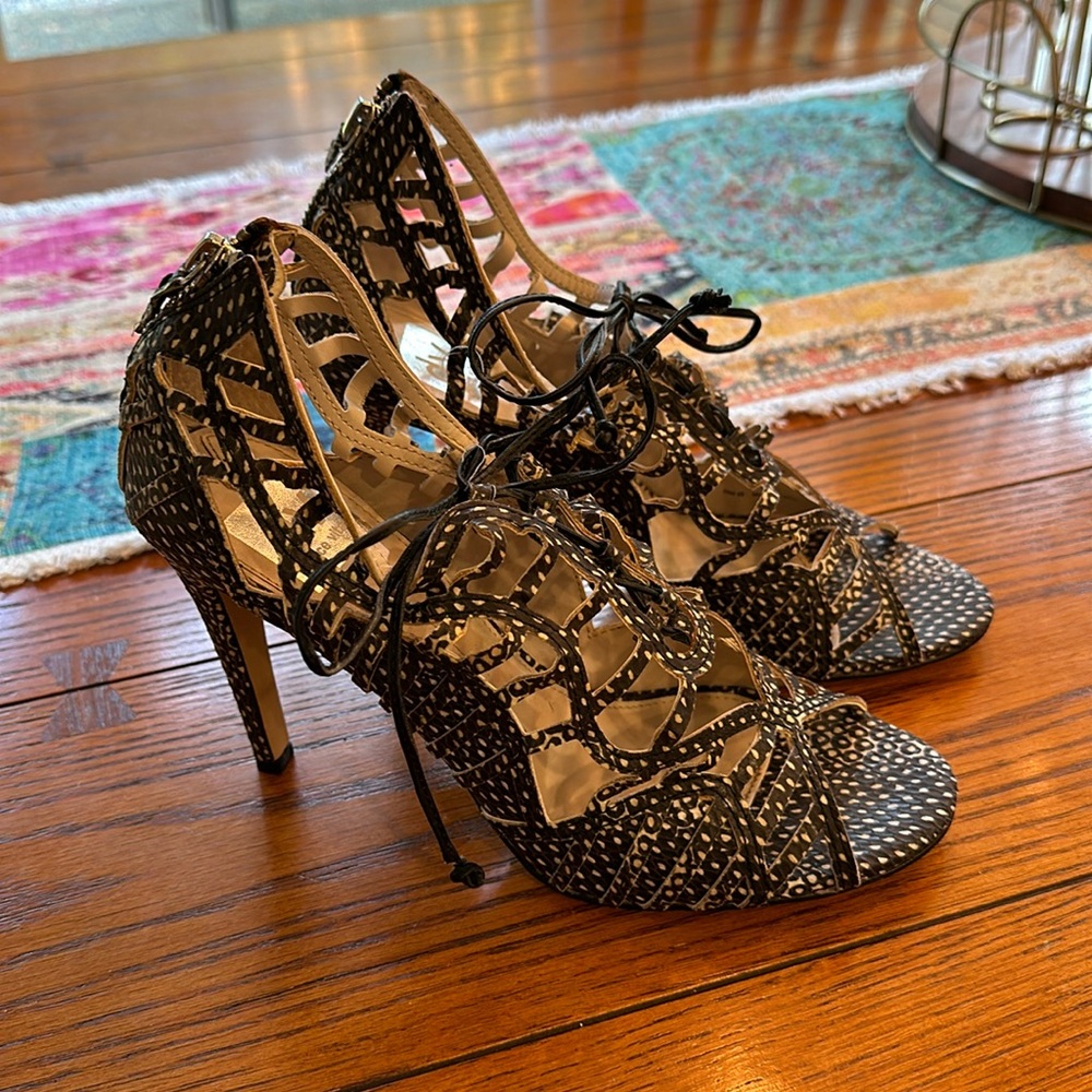 Dolce Vita (dv) opened toe 4” pump women’s 8.5